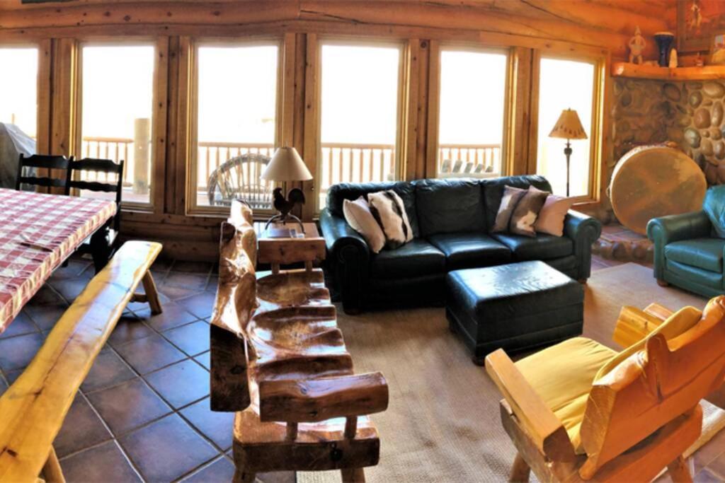 Red Rock Ranch Log Cabin: Large, Fully Furnished Escalante Exterior photo